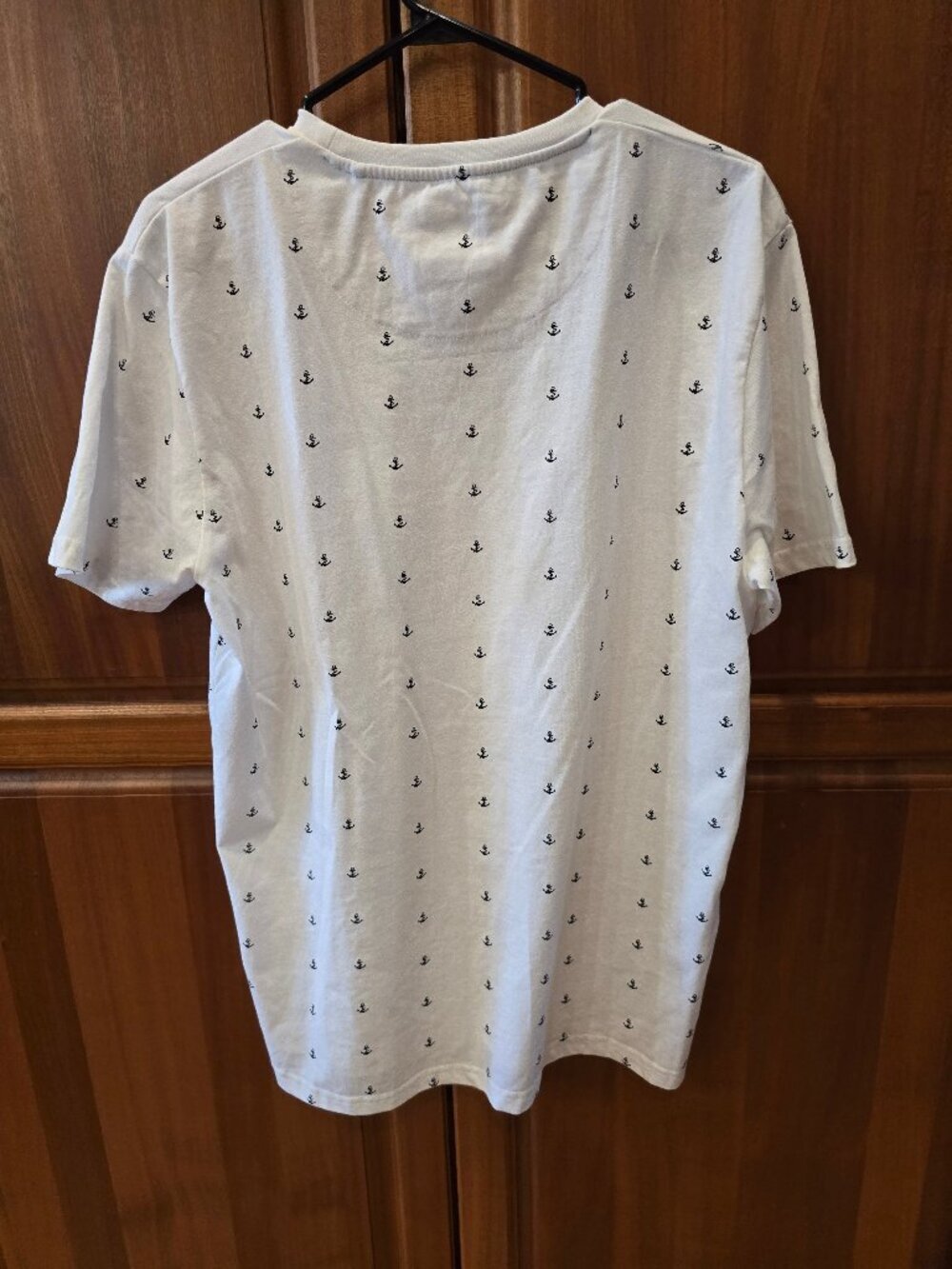 Denim and Flower white T shirt with anker pattern size large - Picture 2 of 6